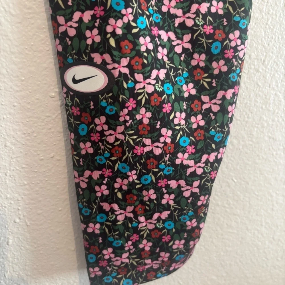 Nike Dri-Fit Micro Floral Print Leggings 7/8 Size Small